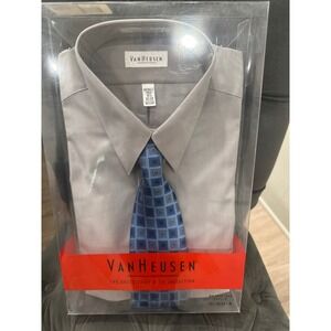 Van Heusen Mens Wrinkle Free Poplin Dress Shirt and Tie Set Gray Medium